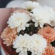 Букет 3 бело-кремовые хризантемы