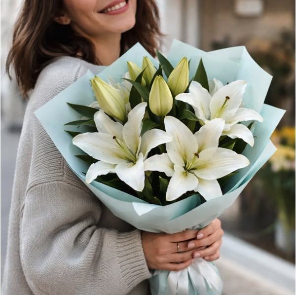 5 лилий в упаковке