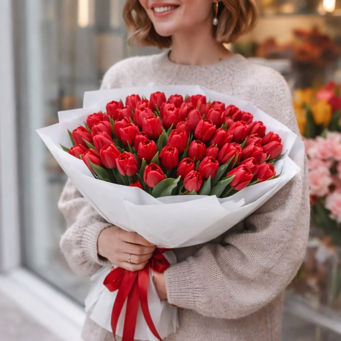 Букет 51 красный тюльпан