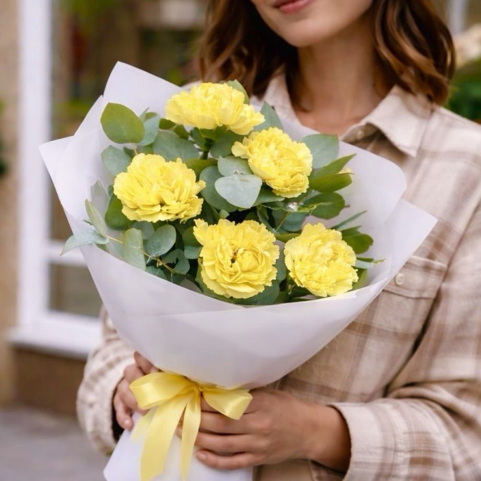 Букет 5 желтых гвоздик